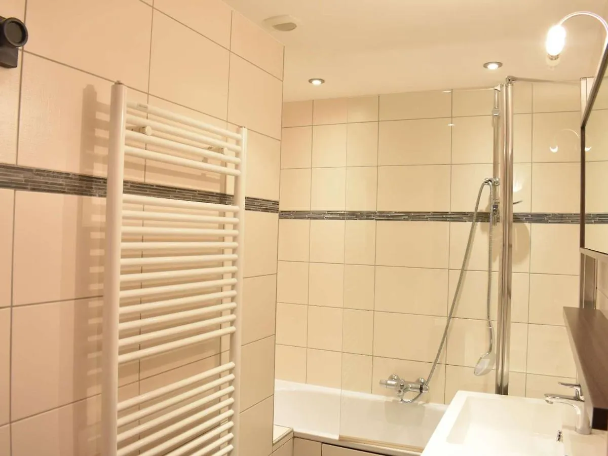 Appartement Cosy 5 Pers, Centre Meribel, Balcon Expose Sud, Sejour Divise, Casier A Ski - Fr-1-180-203 0*, Meribel