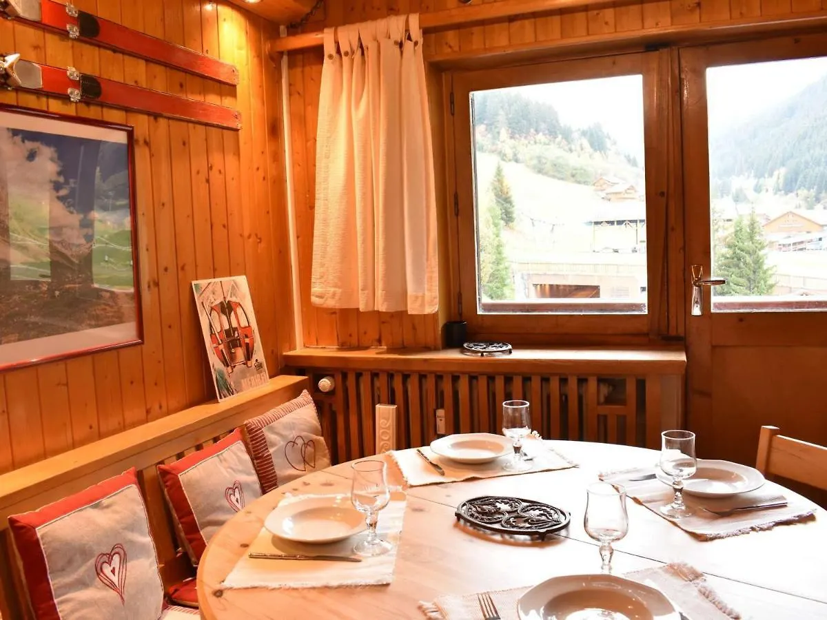Appartement Cosy 5 Pers, Centre Meribel, Balcon Expose Sud, Sejour Divise, Casier A Ski - Fr-1-180-203 0*, Meribel France
